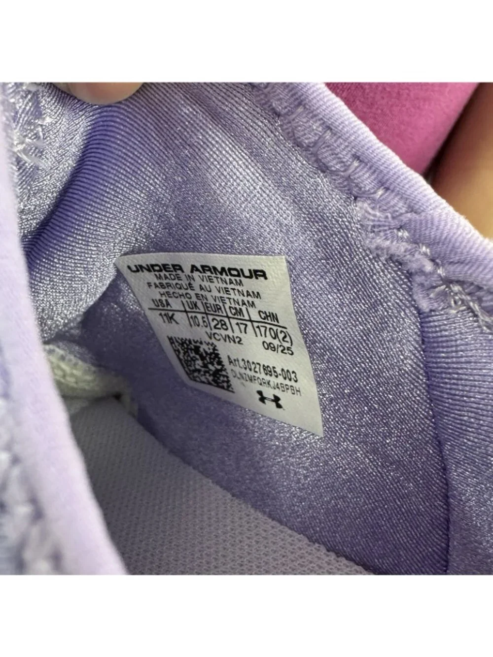 Under Armour Girl's Infinity 3.0 No Tie Athletic Shoes size 11 Slip-on Sneakers